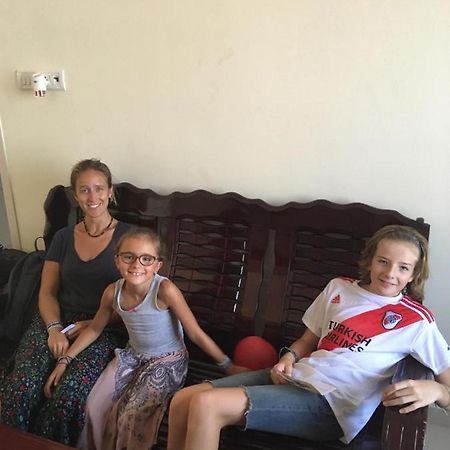 Lia'S Homestay Puducherry Buitenkant foto
