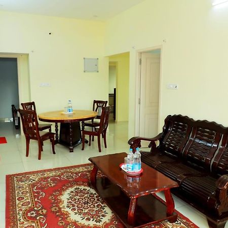 Lia'S Homestay Puducherry Buitenkant foto