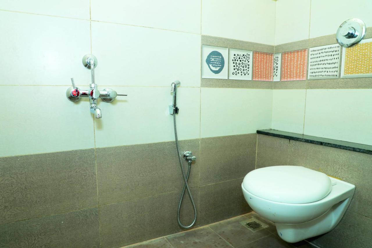 Lia'S Homestay Puducherry Buitenkant foto