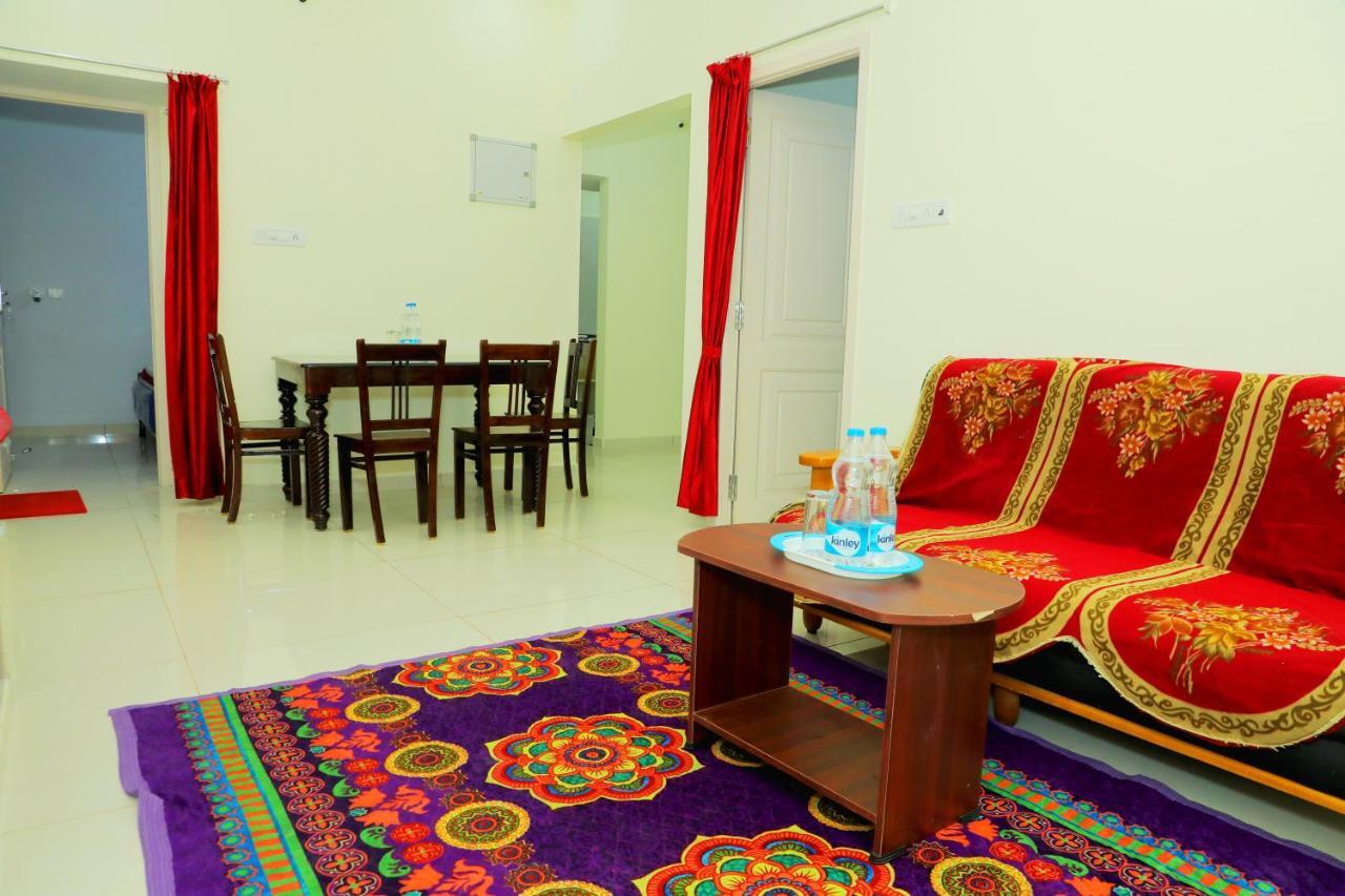 Lia'S Homestay Puducherry Buitenkant foto