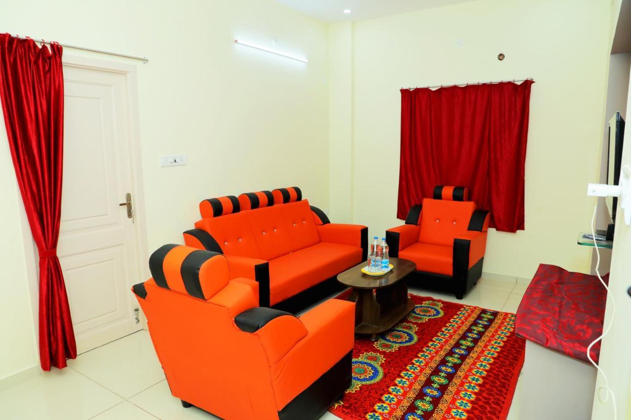 Lia'S Homestay Puducherry Buitenkant foto