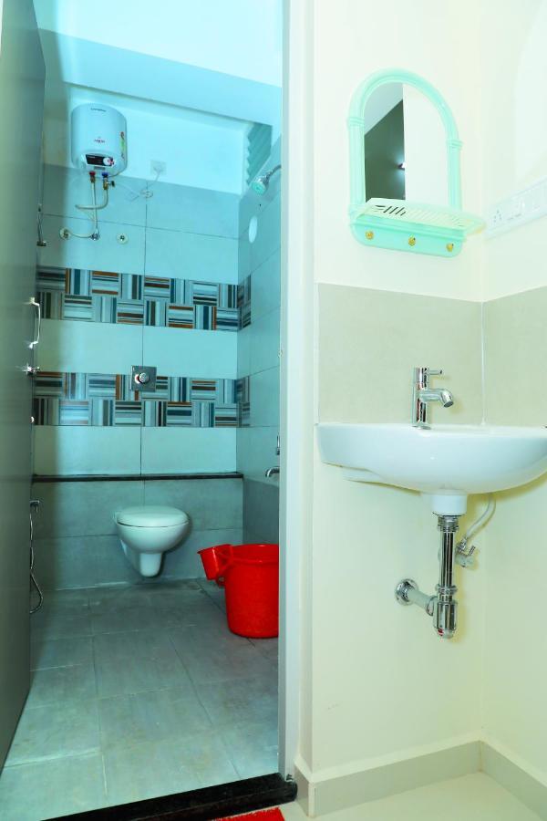 Lia'S Homestay Puducherry Buitenkant foto