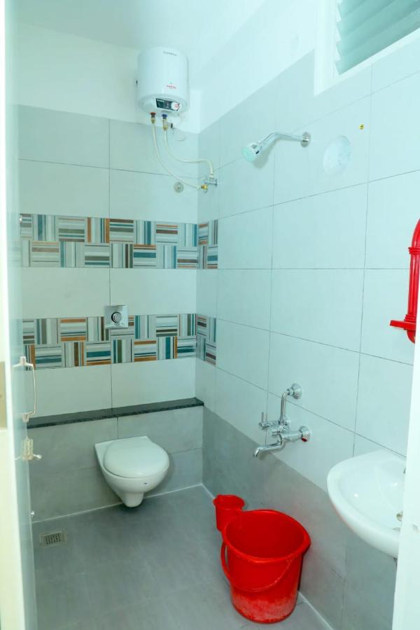 Lia'S Homestay Puducherry Buitenkant foto