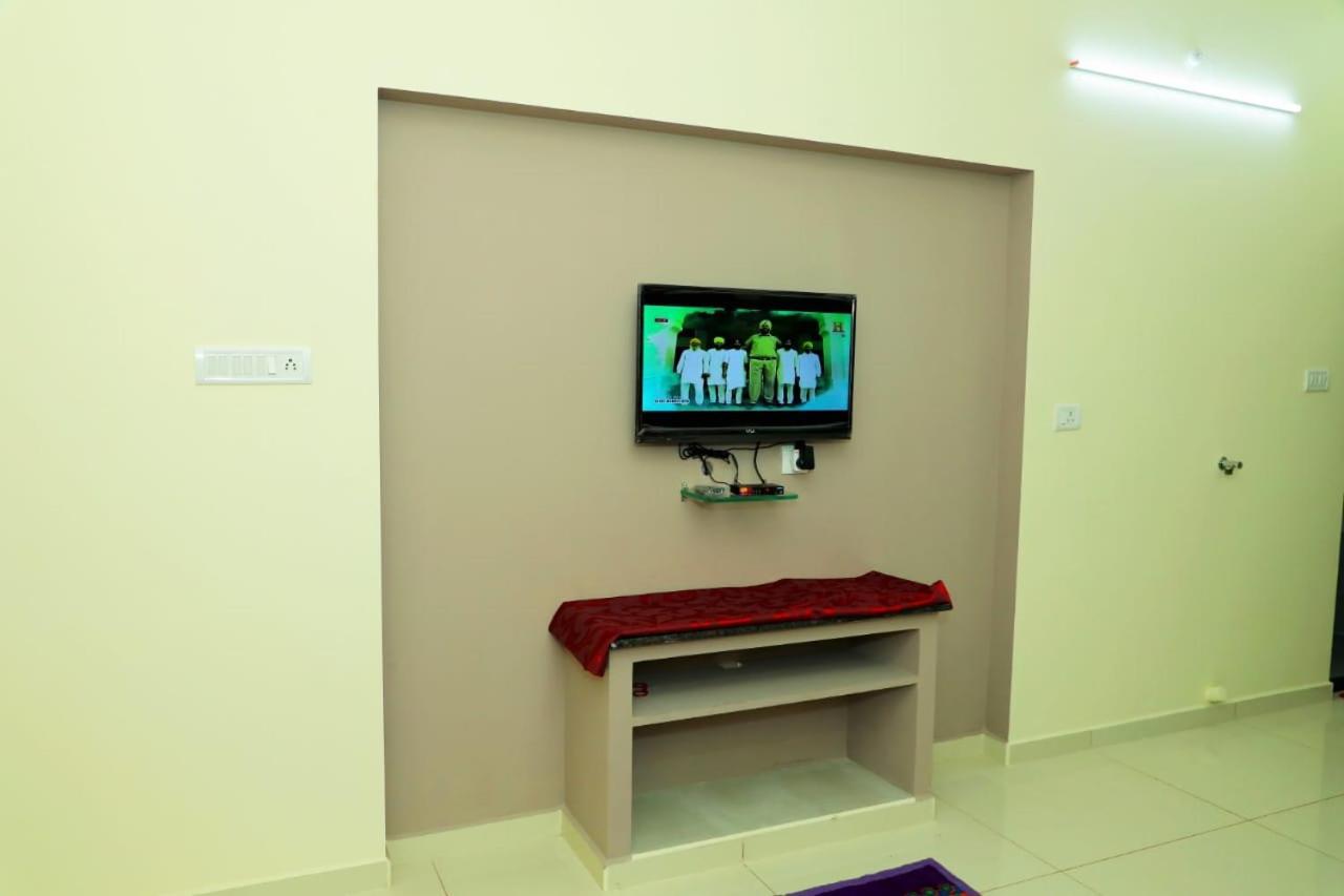 Lia'S Homestay Puducherry Buitenkant foto