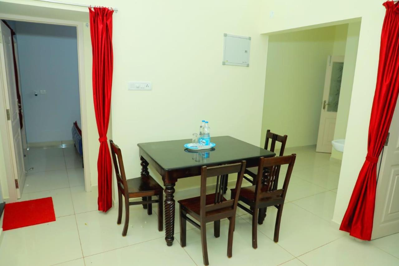 Lia'S Homestay Puducherry Buitenkant foto