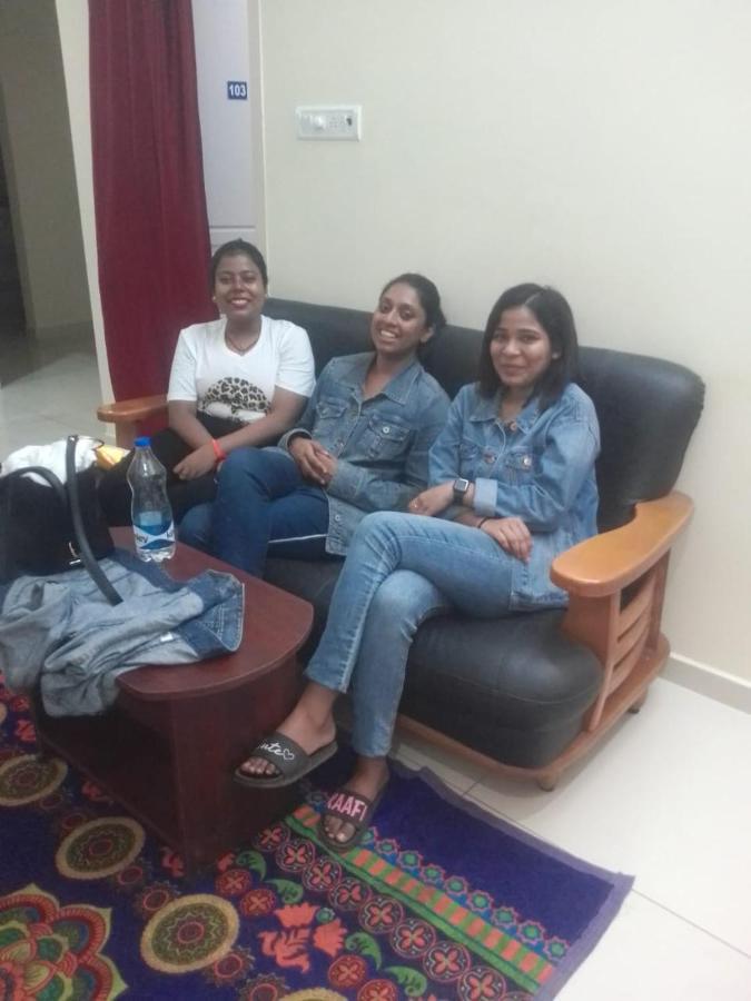 Lia'S Homestay Puducherry Buitenkant foto