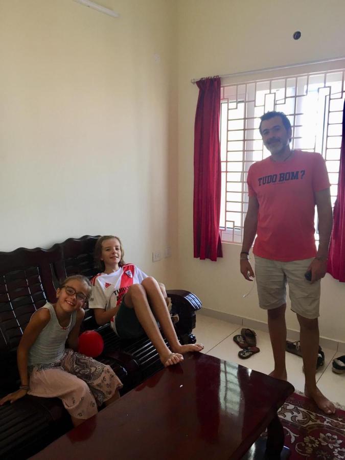 Lia'S Homestay Puducherry Buitenkant foto
