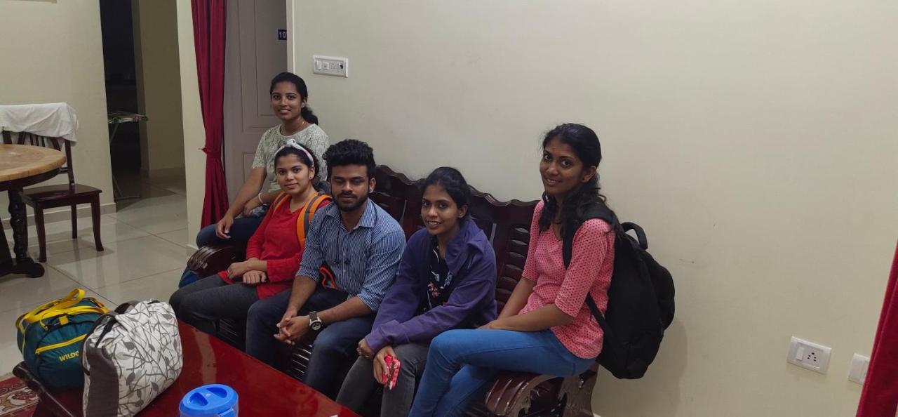 Lia'S Homestay Puducherry Buitenkant foto