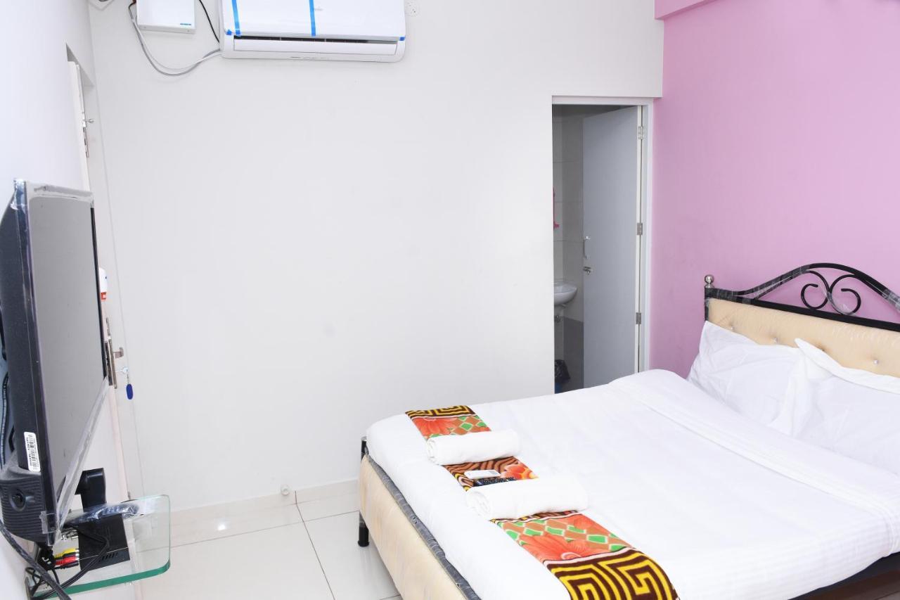 Lia'S Homestay Puducherry Buitenkant foto