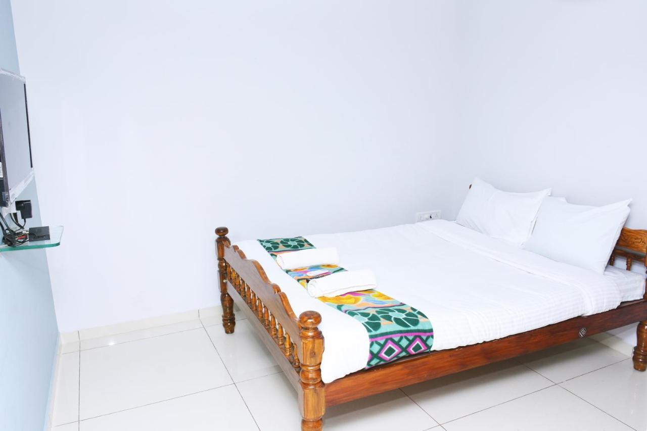 Lia'S Homestay Puducherry Buitenkant foto